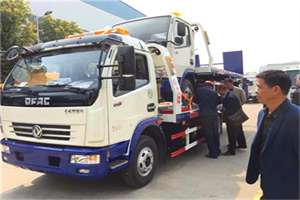 信州汽车道路救援拖车价格
